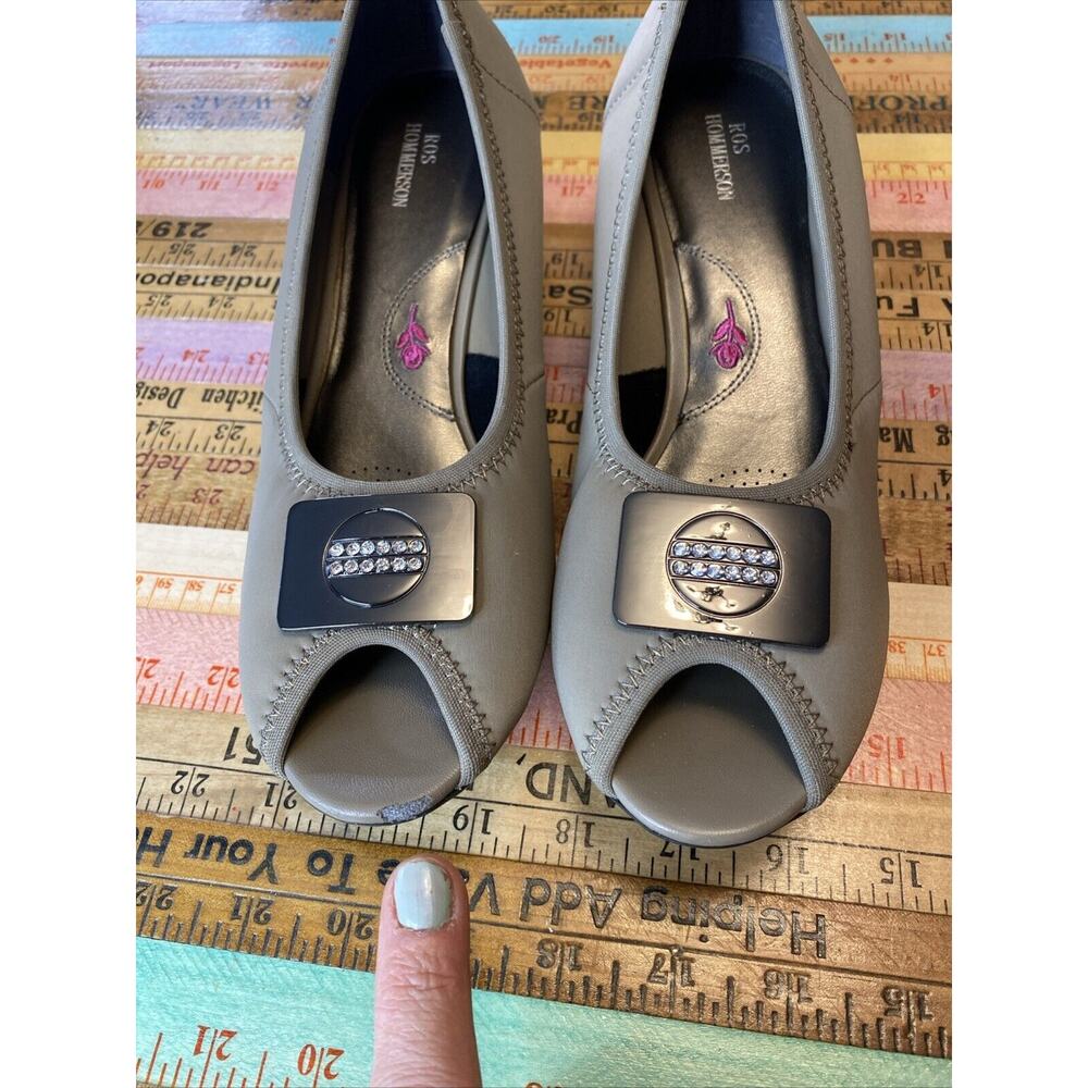 Ros Hommerson Eloise Taupe Micro Stretch Peep Toe Shoes Size 9.5 N Rhinestone - Picture 6 of 16